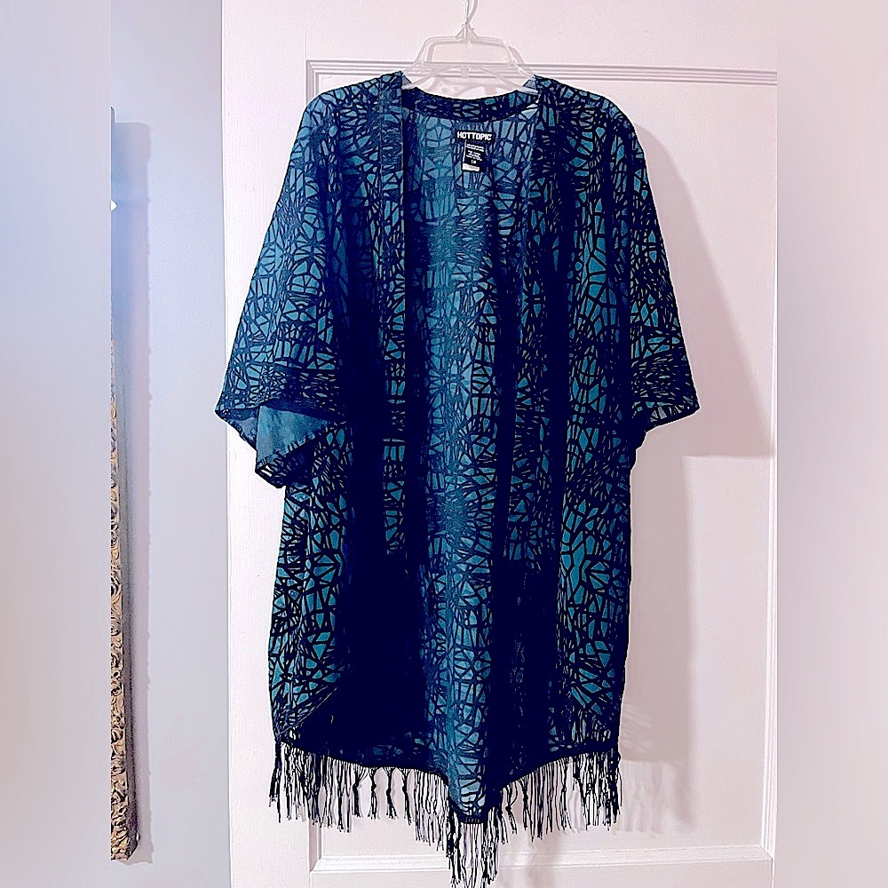 Women’s teal and black kimono with black fringed hem, size L, by Hot Topic